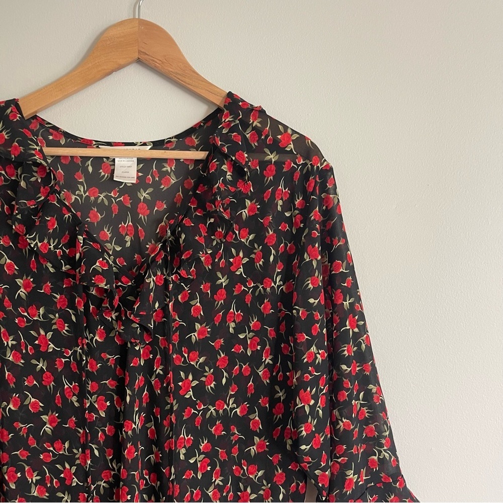 Floral Black and Red Nightgown - Picture 5 of 9